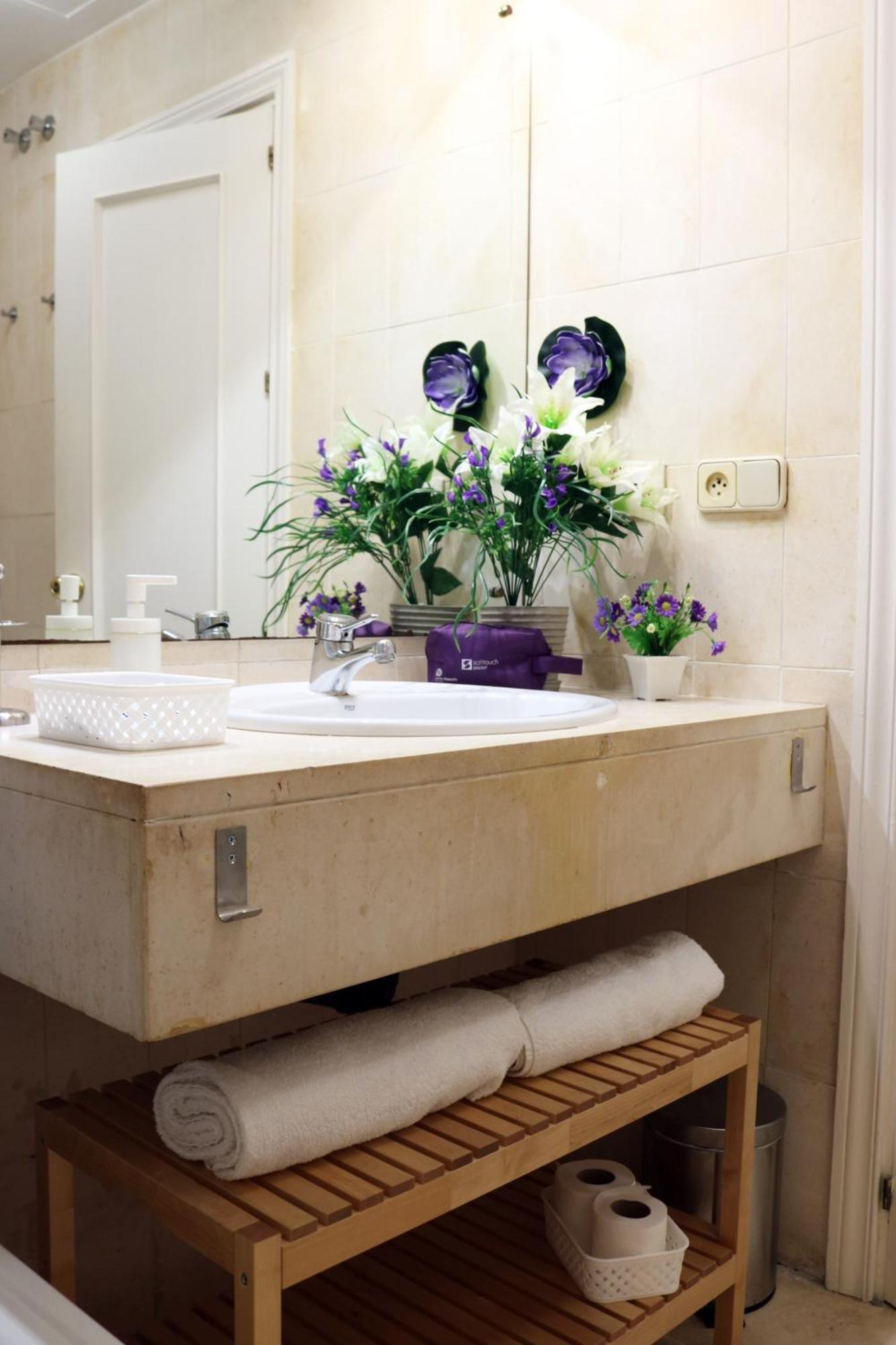 Estudio Suite San Vicente - Aloha Sevilla Luaran gambar