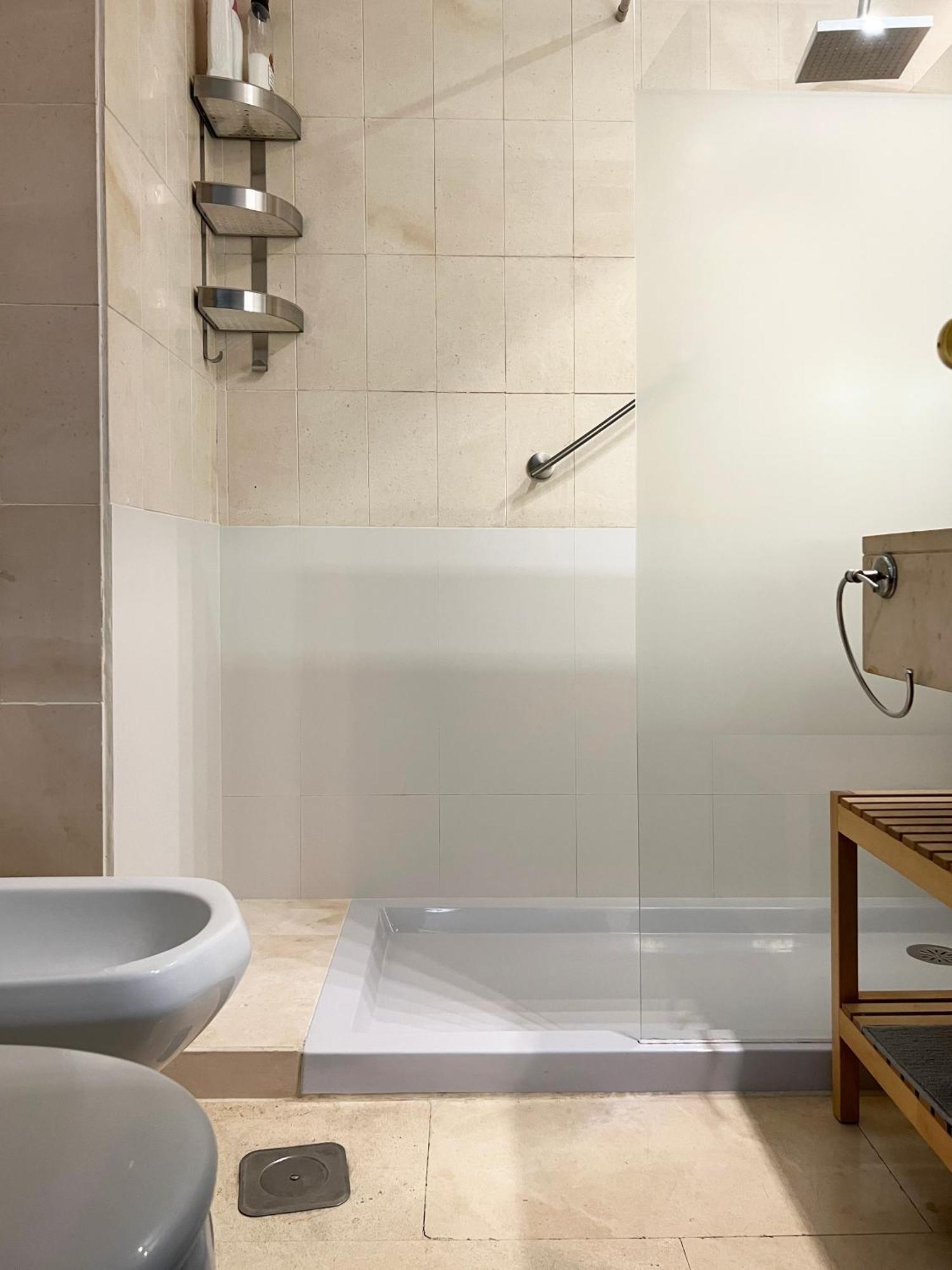 Estudio Suite San Vicente - Aloha Sevilla Luaran gambar