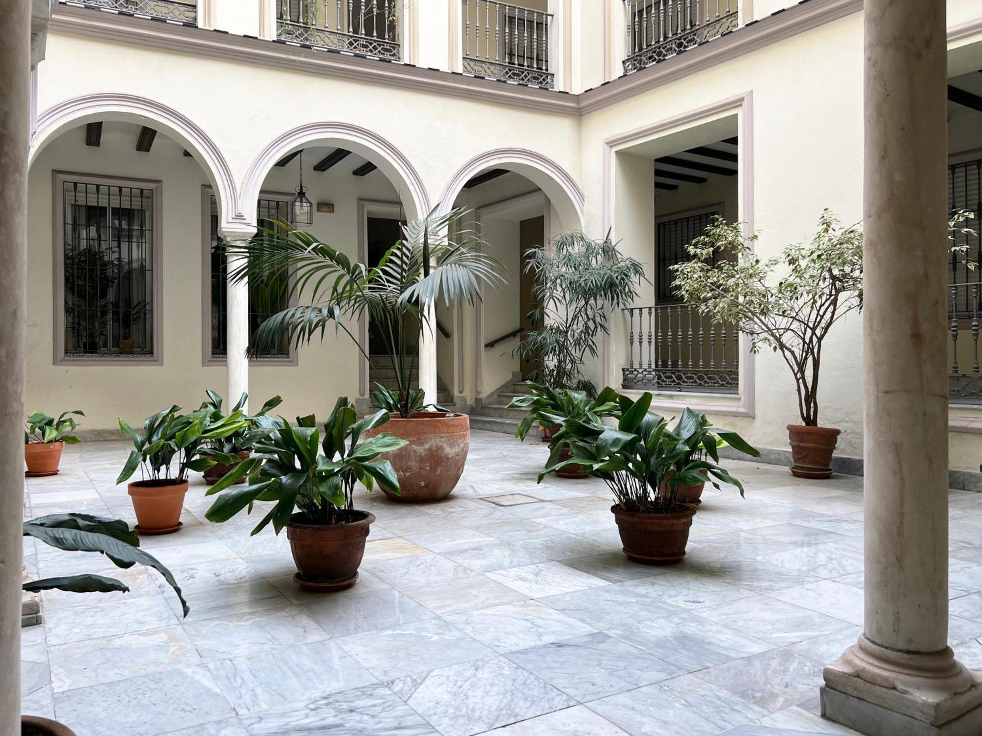 Estudio Suite San Vicente - Aloha Sevilla Luaran gambar