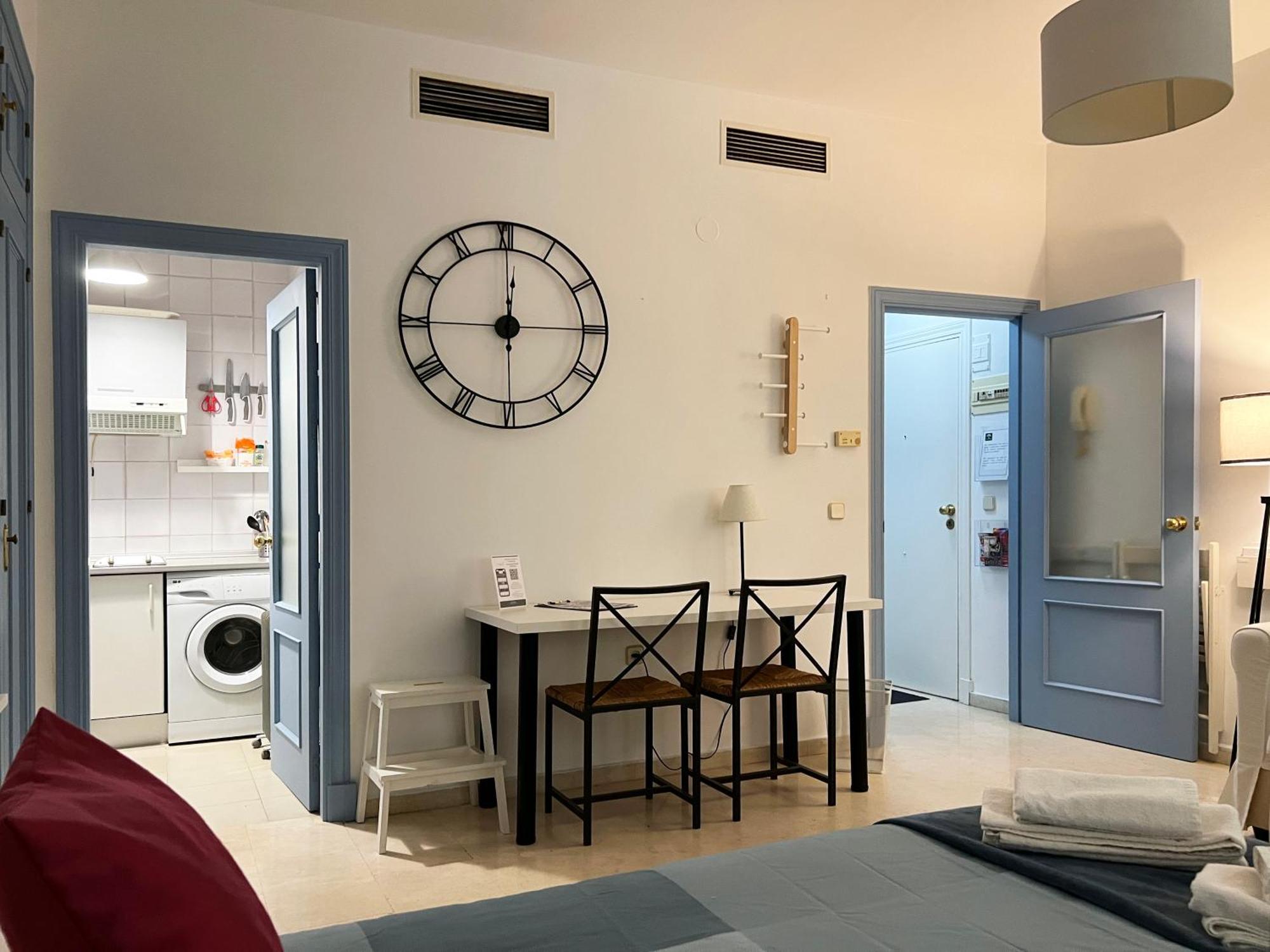 Estudio Suite San Vicente - Aloha Sevilla Luaran gambar